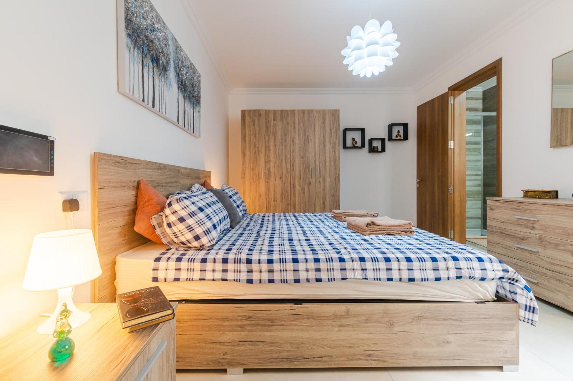 Spacious Brand New Apartment Hc Balcony 3 Bdr 2 Bth Bugibba セント・ポールズ・ベイ エクステリア 写真