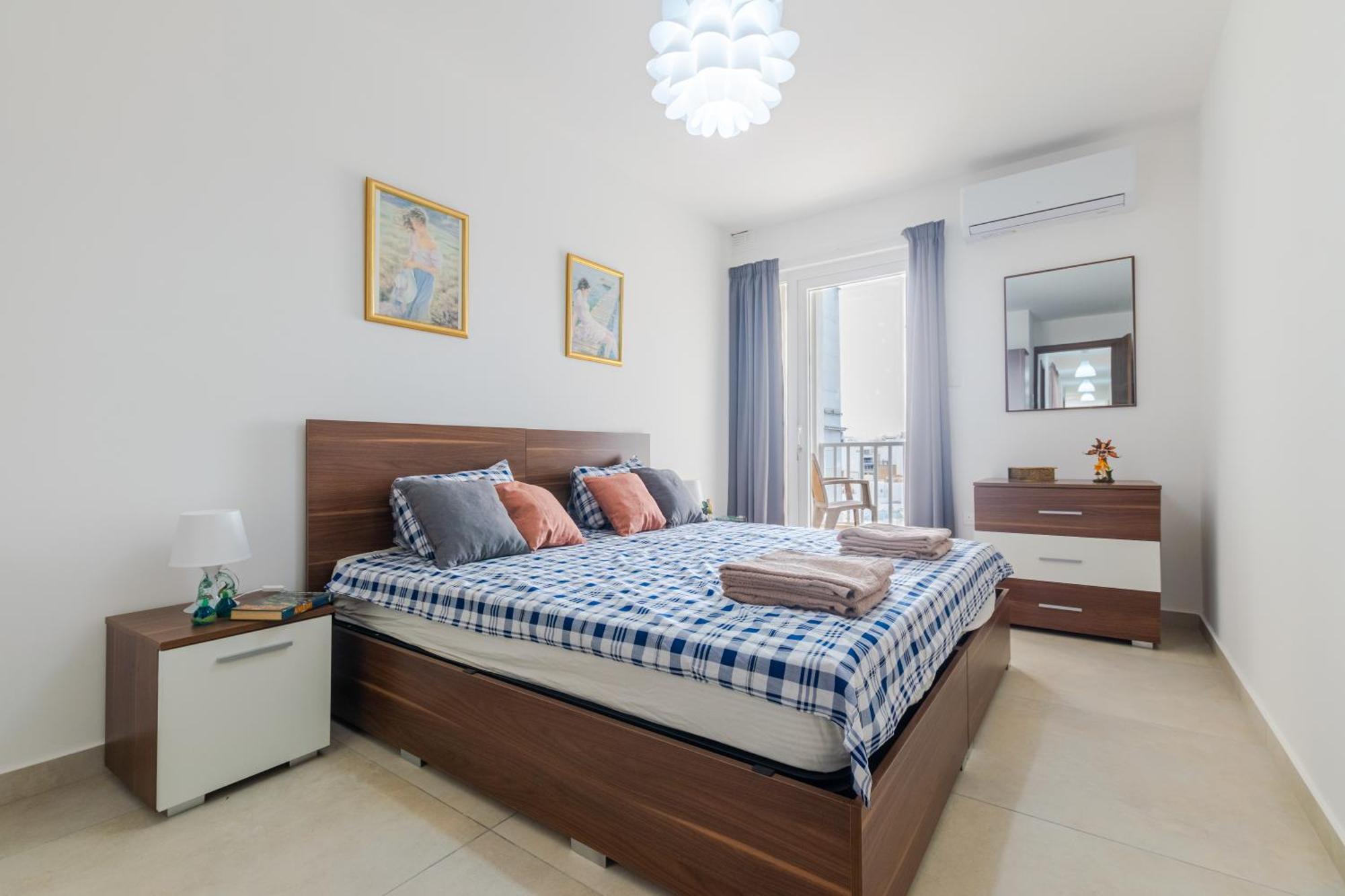 Spacious Brand New Apartment Hc Balcony 3 Bdr 2 Bth Bugibba セント・ポールズ・ベイ エクステリア 写真